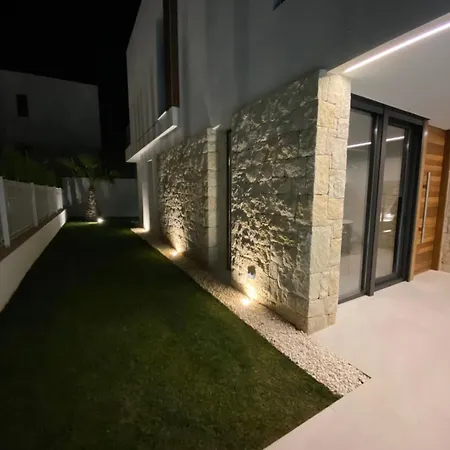Casa *